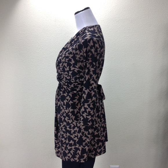 Motherhood Maternity Black & Brown V-Neck Top - Picture 3 of 8